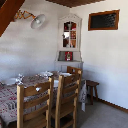 Princesse En Etraz Narcisse - Princesse En Etraz N34 Mae-2284 *